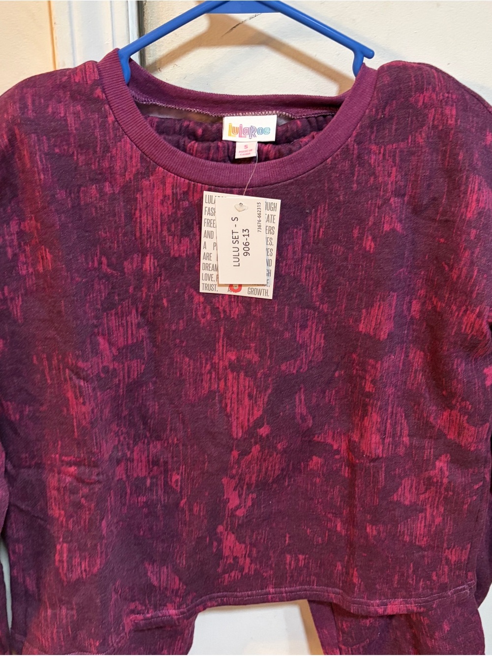 LuLaRoe LuLU Joggers Set Pink & Purple Cropped sweatshirt with gathered pants